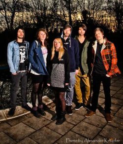 Copyright by www.facebook.com/lightsfindingourea www.facebook.com/lightsfindingourea